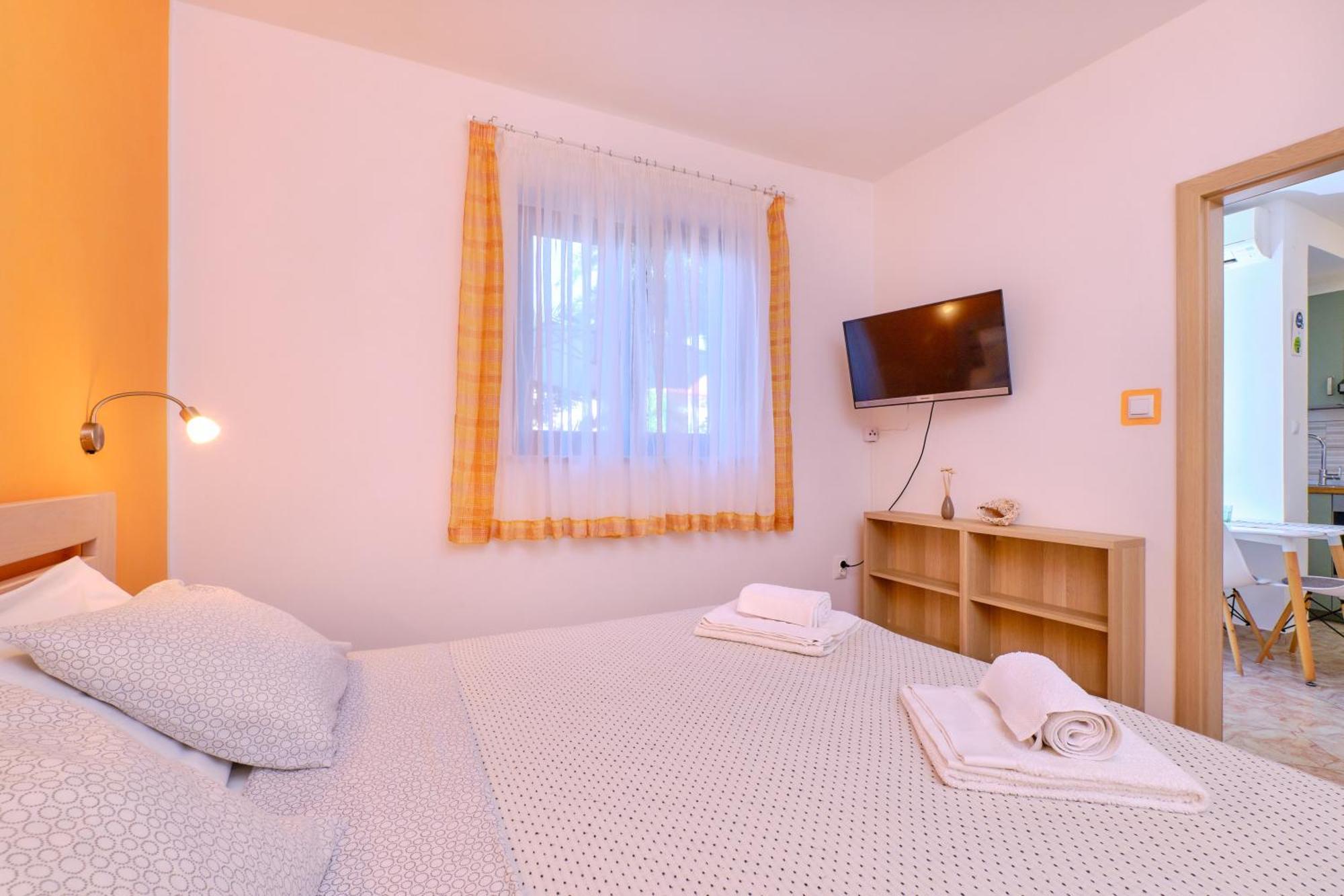 מאלי לוסיניי Argo Apartmani מראה חיצוני תמונה