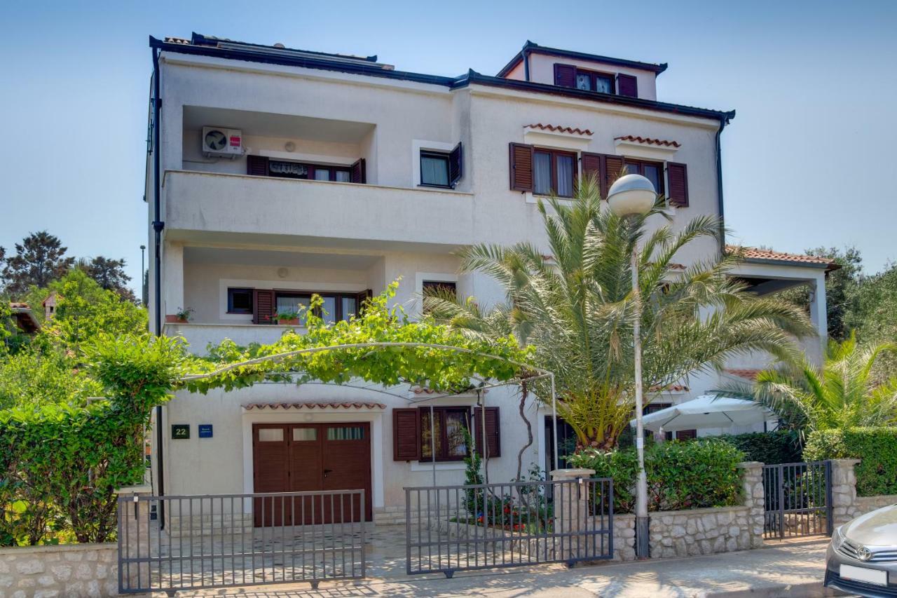 מאלי לוסיניי Argo Apartmani מראה חיצוני תמונה